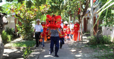 Trung thu Trường Sa: Trăng tròn giữa biển khơi