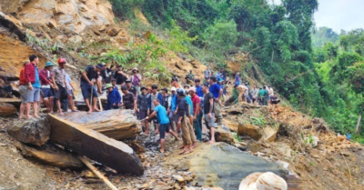 Nghệ An: Đường độc đạo tạm thông tuyến, bản Na Ngân không còn cô lập