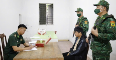 Quảng Ninh: Bắt giữ đối tượng vận chuyển trái phép 8kg bạc qua cửa khẩu Móng Cái