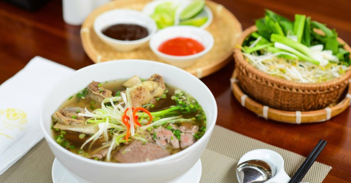 Tổng lãnh sự Singapore và câu chuyện về Phở Việt