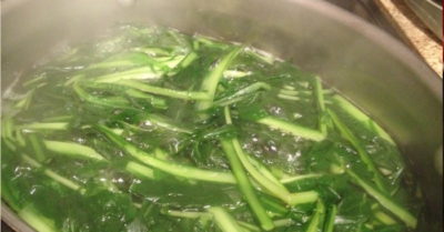 Mẹo luộc rau không bị mất nhiều vitamin