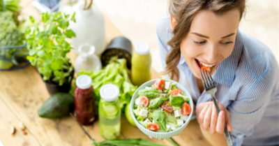 Phụ nữ nên ăn 6 loại rau củ giúp da hồng hào