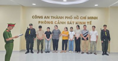 Triệt phá đường dây sản xuất hàng chục ngàn chai nước hoa giả các thương hiệu nổi tiếng