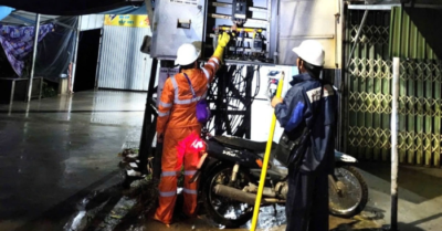 Điện lực Huế xuyên đêm khôi phục điện lưới sau mưa lũ