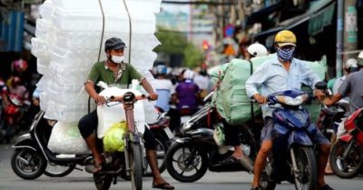 Sang tên xe máy cần cơ chế mới để khuyến khích người dân tham gia
