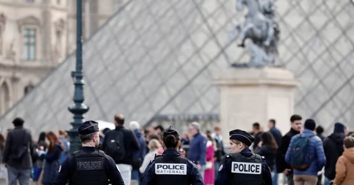 "Vụ trộm thế kỷ" tại bảo tàng Louvre gây chấn động toàn cầu