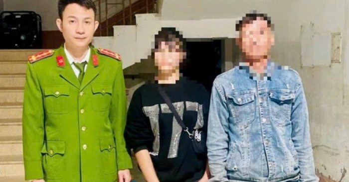 Cô Gái Lạc Vào Cao Tốc Khi Tìm Bạn