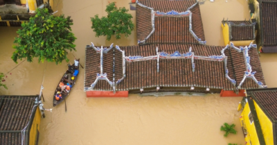 Bão thứ 13 sắp vào Biển Đông: Miền trung Việt Nam sẵn sàng đón mưa lớn