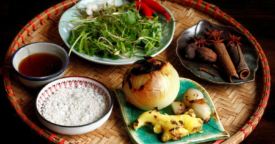 Bí quyết nấu nước dùng phở bò truyền thống chuẩn vị, thơm sâu khó quên