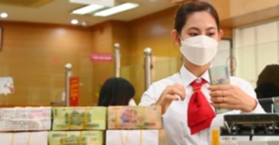 Ngân hàng nào dẫn đầu cuộc đua thu hút tiền gửi?