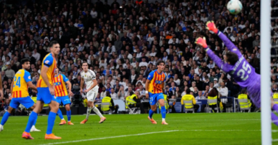 Mbappé lập cú đúp, Real Madrid thắng đậm Valencia và bỏ xa Barcelona 8 điểm