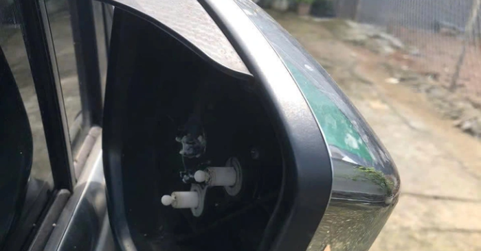 Sinh viên bẻ trộm gương ô tô để trả nợ bị bắt ở TP.HCM