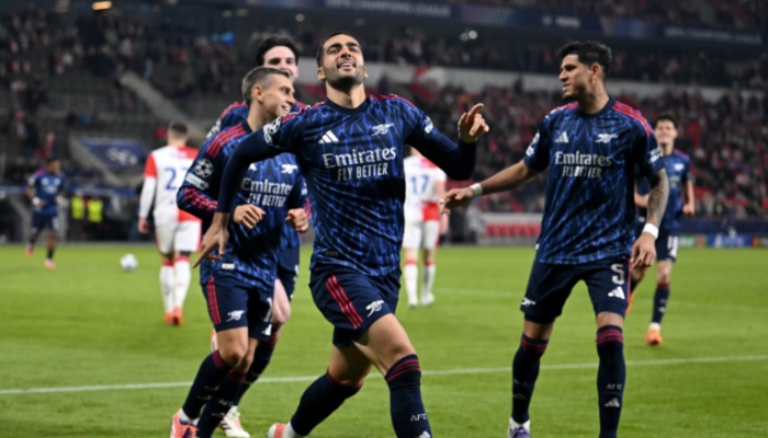 Arsenal thắng Slavia Prague