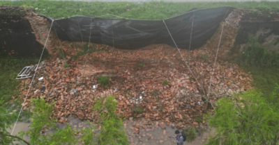 Hoàng thành Huế sập tường hơn 15m, cột gỗ ẩm mốc sau mưa lũ kéo dài