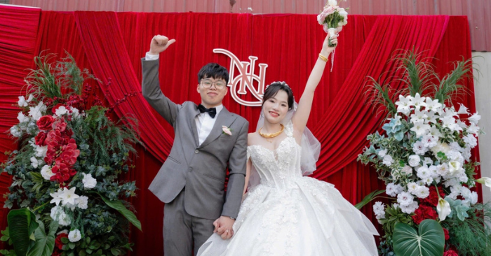 Chú rể Hà Nội thi IELTS