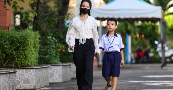 Phụ huynh bối rối vì quy định cấm ép con học
