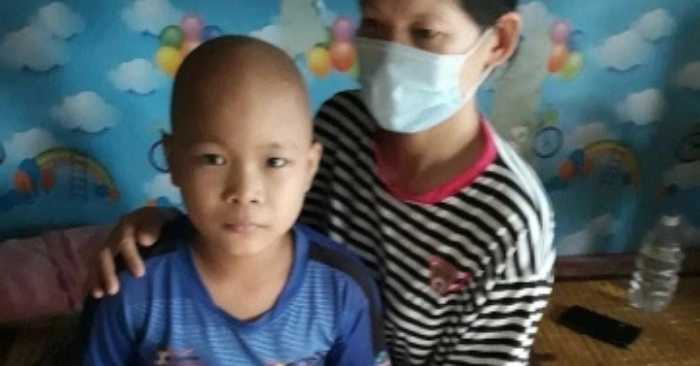 Nỗi đau của mẹ đơn thân có con gái mắc bệnh hiếm