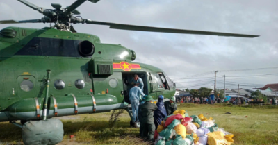 Trực thăng cứu trợ Đăk Lăk tiếp tục hỗ trợ vùng lũ