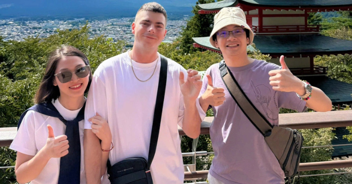 Tình Yêu Xuyên Lục Địa Của Cô Gái Việt