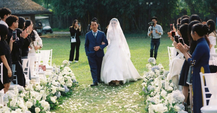 Tình Yêu Xuyên Lục Địa Của Cô Gái Việt