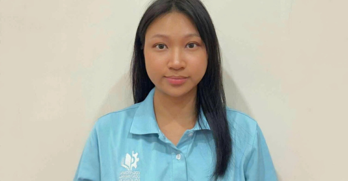 Người mẹ 27 tuổi trở lại học lớp 10