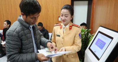 Đột phá số: Cấp đổi giấy phép lái xe sẽ chỉ còn 3,5 ngày, dùng GPLX điện tử thay thẻ PET