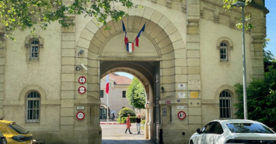 Công nghệ tội phạm: Drone tuồn lưỡi cưa giúp 2 phạm nhân nguy hiểm vượt ngục khỏi nhà tù Dijon