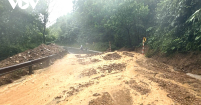 16 lao động làm rừng tại Rào Trăng an toàn sau nhiều giờ mắc kẹt vì mưa lũ