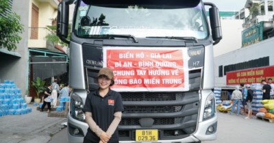 Cứu trợ miền Trung – nữ tài xế 25 tuổi tham gia chở hàng