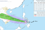 Bão Kalmaegi mạnh cấp 13, giật cấp 16 tiến sát biển Đông, cảnh báo rủi ro cấp 4