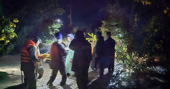 vỡ hồ chứa nước ở Lâm Đồng