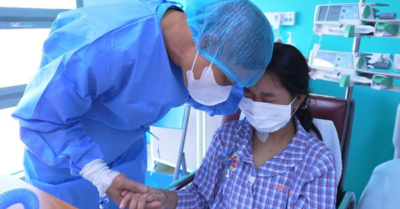 Cô gái 17 năm chống chọi với mệt mỏi, vàng da được ghép gan khác nhóm máu