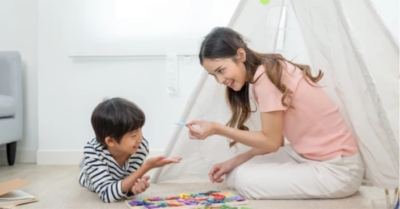 Bí quyết rèn kỹ năng giao tiếp tự nhiên cho trẻ