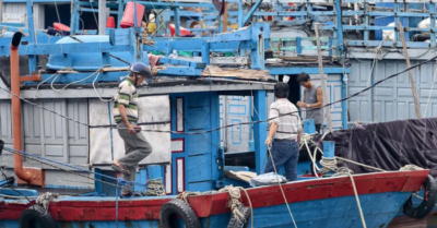 Đà Nẵng, Quảng Ngãi cho học sinh nghỉ học để tránh bão số 13