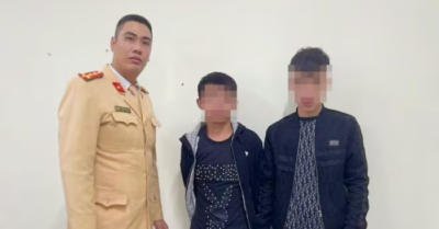 Góp tiền mua ma túy sử dụng, hai thanh niên bị Cảnh sát giao thông bắt giữ