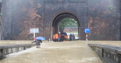 Vì sao miền Trung mưa lớn kéo dài, liệu có vượt kỷ lục hồi cuối tháng 10?