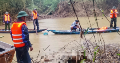 Tìm thấy thi thể người đàn ông bị nước lũ cuốn trôi