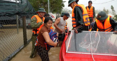Huy động xe thiết giáp và phương tiện bay ứng cứu người dân vùng lũ Gia Lai
