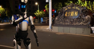 Robot A2 lập kỷ lục đi bộ từ Tô Châu đến Thượng Hải