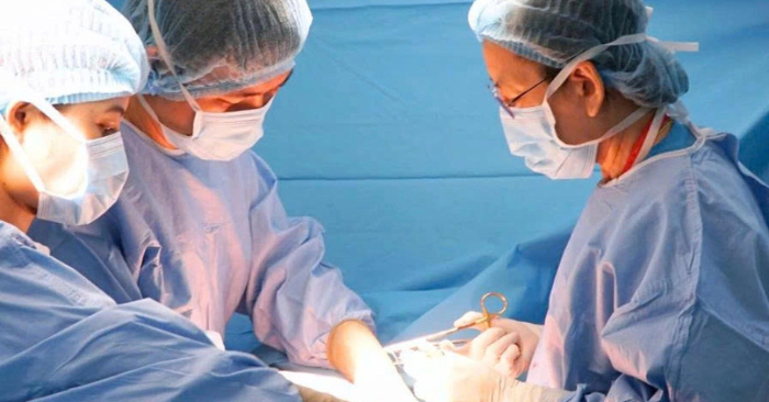 Bác sĩ cứu sống thai phụ 31 tuần bị suy thận cấp