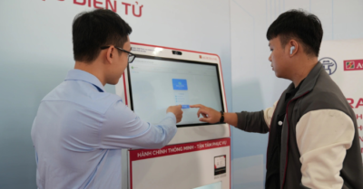 Hà Nội số hóa chứng thực bằng kiosk thông minh