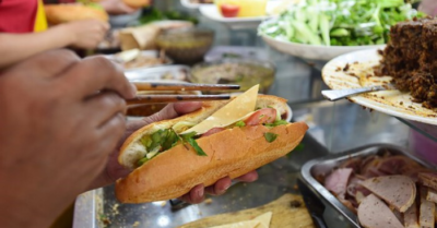 Ngộ độc thực phẩm sau khi ăn bánh mì ở TP.HCM: Số ca nhập viện tiếp tục tăng