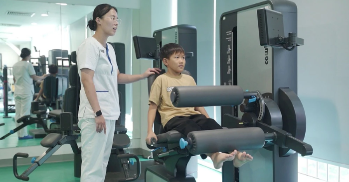 Chàng sinh viên tí hon thay đổi hoàn toàn cuộc sống