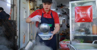 Quán bún cá Michelin ở Hà Nội gây bất ngờ khi được vinh danh