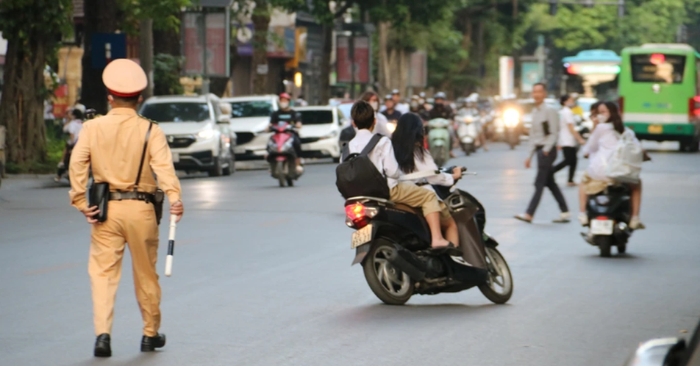 Hơn 3.100 học sinh Hà Nội vi phạm giao thông