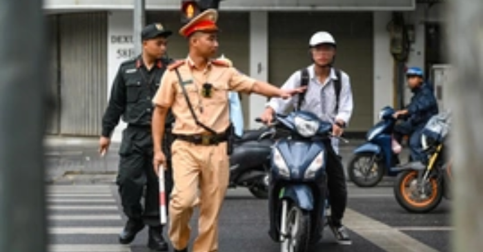 Hơn 3.100 học sinh Hà Nội vi phạm giao thông.