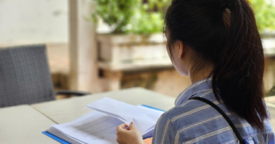 Cô gái bị “chặn” xuất cảnh vì mạo danh giám đốc công ty nợ thuế ở TPHCM