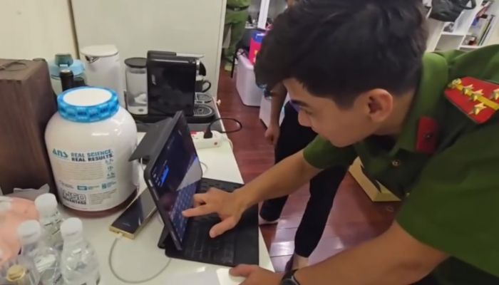 lạm dụng tín nhiệm chiếm đoạt tài sản