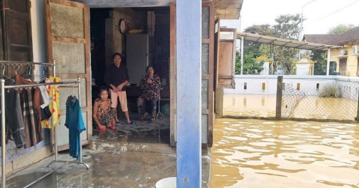 Huế còn trên 15.000 ngôi nhà bị ngập, người dân gặp nhiều khó khăn