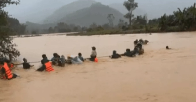 Sơ tán khẩn cấp 200 người dân khỏi vùng cô lập ở Đắk Lắk do nguy cơ sạt lở